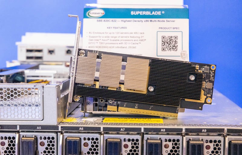 NVIDIA ConnectX 7 400Gbps ở mặt trước ISC 2022